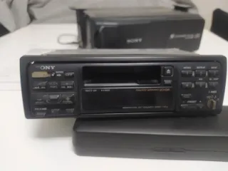 Radio cassette/CD Coche Sony  + Cargador CDs