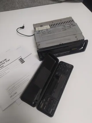 Radio cassette/CD Coche Sony  + Cargador CDs