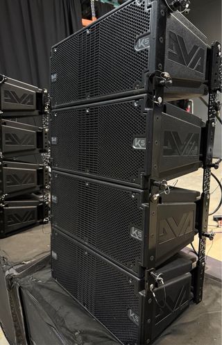 Linea Array Db Technologies K5(8ud) Sub S30 2x18 (