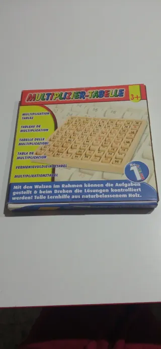 Tablas de multiplicar de madera