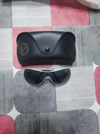 Gafas de Sol Ray-Ban Blancas y Negras