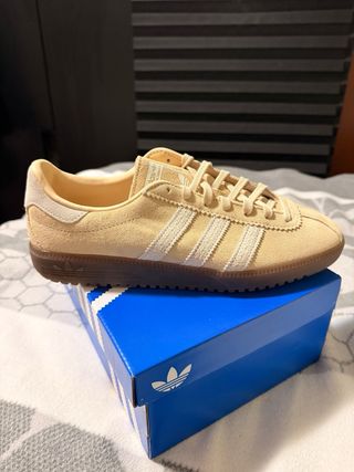 Zapatillas Adidas Mujer Beige Nuevas