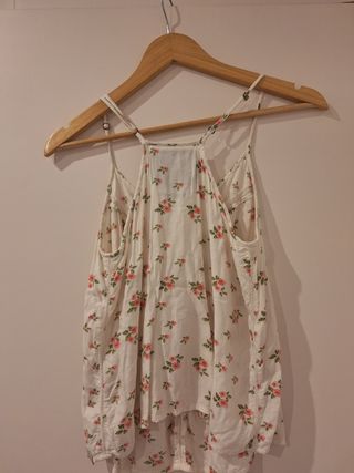 Camiseta tirantes flores Superdry Talla M