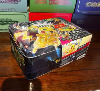 MALETÍN POKEMON PIKACHU SELLADO, CONTIENE 6 SOBRES