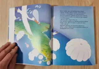 Clásico cuento Disney, "Dumbo".GAVIOTA.
