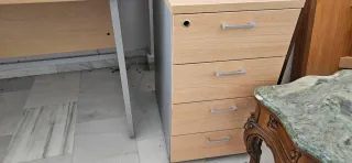 Mesa de oficina L madera y metal