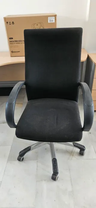 Mesa de oficina L madera y metal