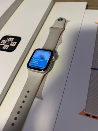 Apple Watch SE 2da Gen del año 2024 Como Nuevo