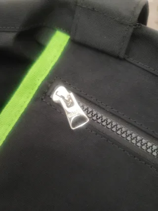 Bolso Tote Bimba y Lola Negro Dorado