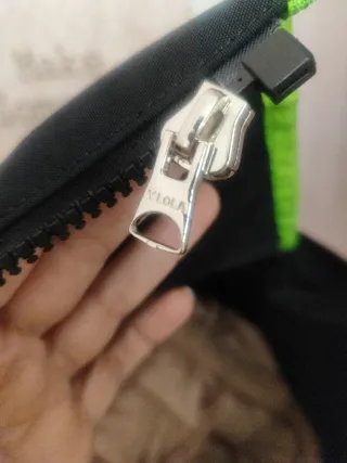 Bolso Tote Bimba y Lola Negro Dorado