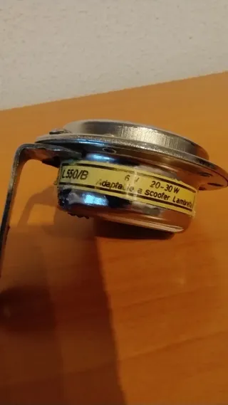 Antigua bocina Leonelli  metálica motocicleta 1950