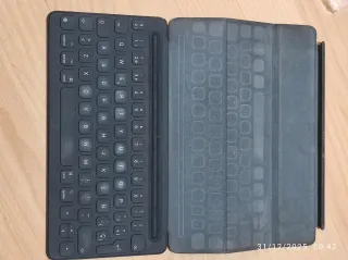 Teclado Smart Keyboard iPad Pro 10.5