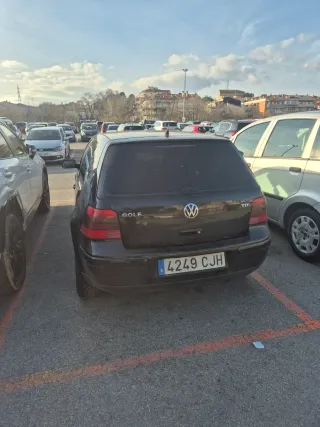 Volkswagen Golf 2004