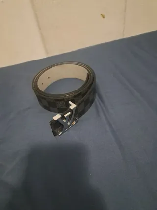 Cinturón Louis Vuitton Damier Negro y Plateado