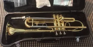 Trompeta JUPITER JTR 408 + Boquilla 7C