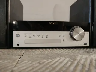 Equipo de música Sony HCD-SBT100