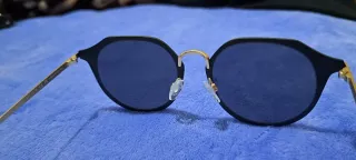 Gafas de sol Hawkers negras y doradas