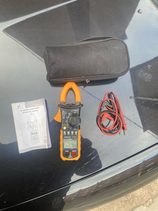 Pinza Amperimétrica Digital KINDAR