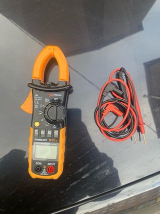 Pinza Amperimétrica Digital KINDAR