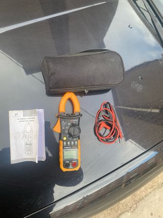 Pinza Amperimétrica Digital KINDAR