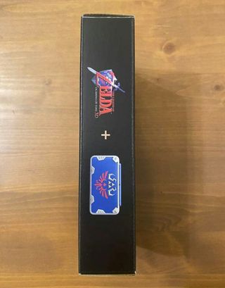 Nintendo 2DS LL Hylian Shield Edition