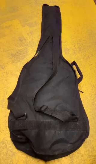 Guitarra infantil con funda