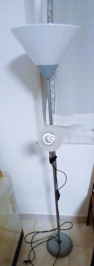 Lámpara de pie