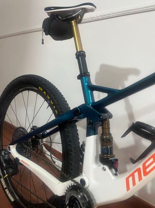 Megamo Track kashima axs