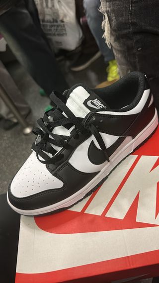 Nike Dunk Low Blanco y Negro