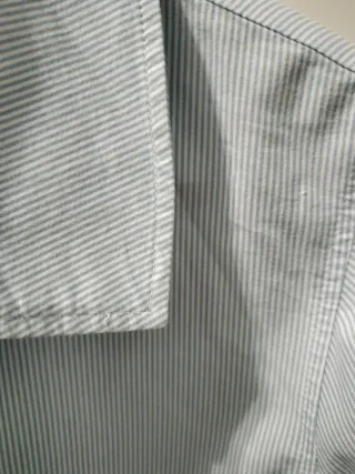 Camisa de rayas azules para mujer