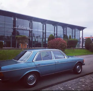 Mercedes-Benz w123 1983