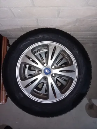 Llanta Ford con Rin