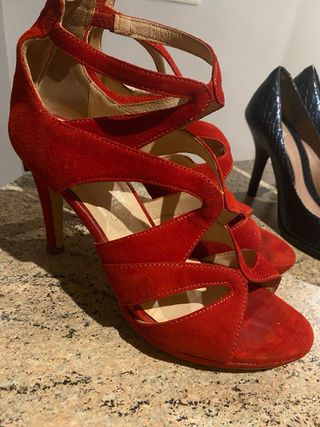 Sandalias de cuero elegantes rojas