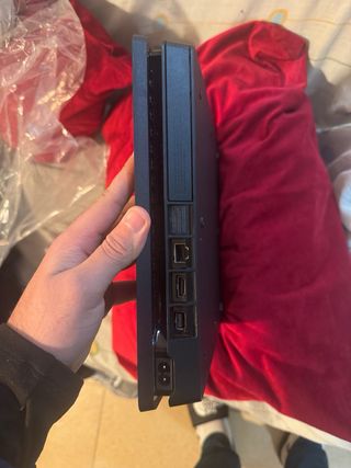 PS4 Slim Negra