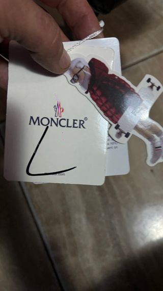 Chaqueta Moncler Roja