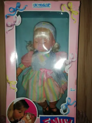 Muñeca Jesmar Emily Antigua