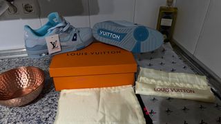 Zapatos Louis Vuitton Azules y Blancos