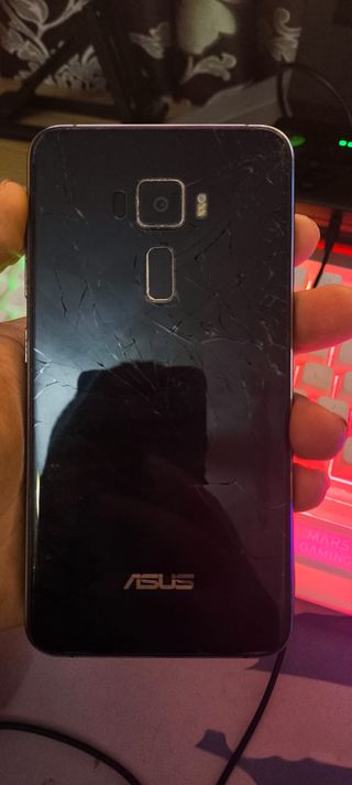 Lotto di 5 cellulari antichi Nokia, Samsung, LG