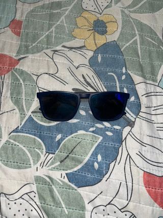 Gafas de sol azules