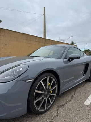 Porsche 718 Cayman 2018