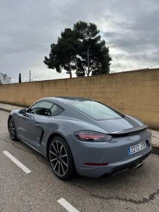 Porsche 718 Cayman 2018