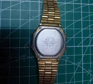 Reloj Casio A168 Dorado