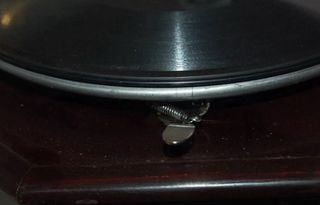 Grammofono Master's Voice quadrato