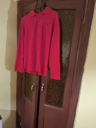 Polo de manga larga rojo