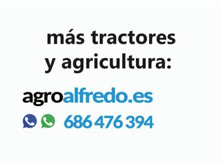 Tractor John Deere 2035 con pala y cazo.