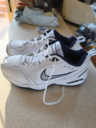 Nike Air Monarch IV Talla 46 semi nuevas