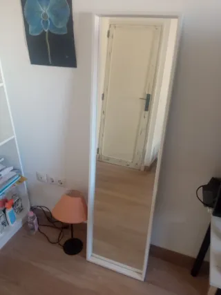 Espejo blanco de madera y cristal