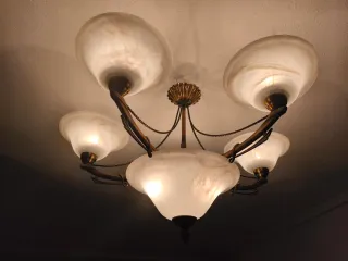 Lámpara de techo de cristal y metal