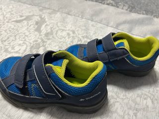 Zapatillas montaña niño azul y verde talla 28