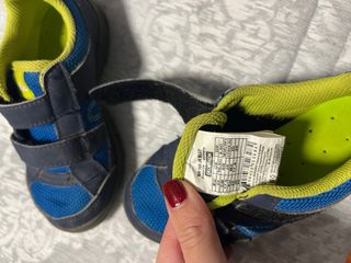 Zapatillas montaña niño azul y verde talla 28